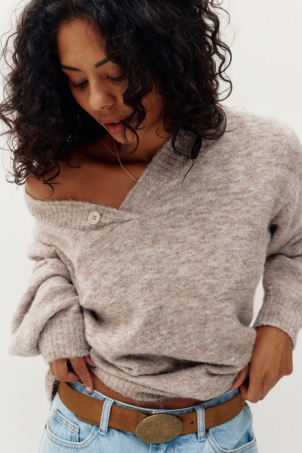 Kuwalla Women’s Milkloom Fuzzy V-Neck