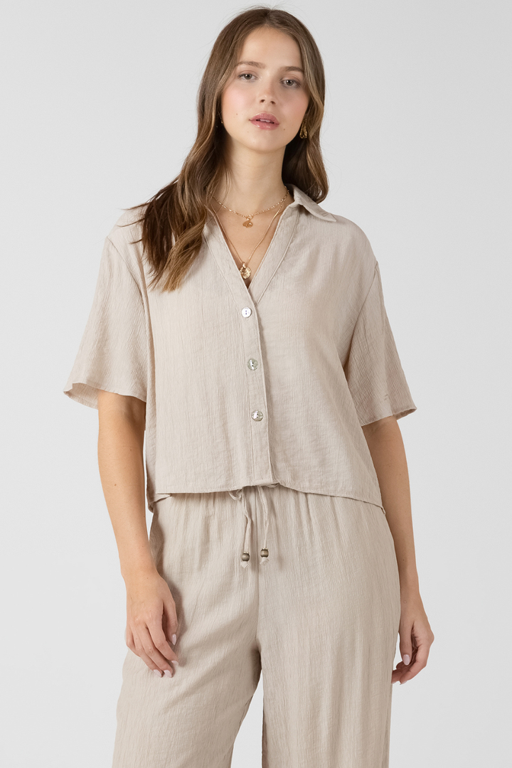 Dex Wynn Short Sleeve Blouse - Hot Peppers Clothing