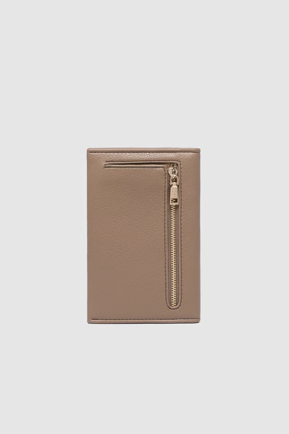 Venice Passport Holder in Mocha