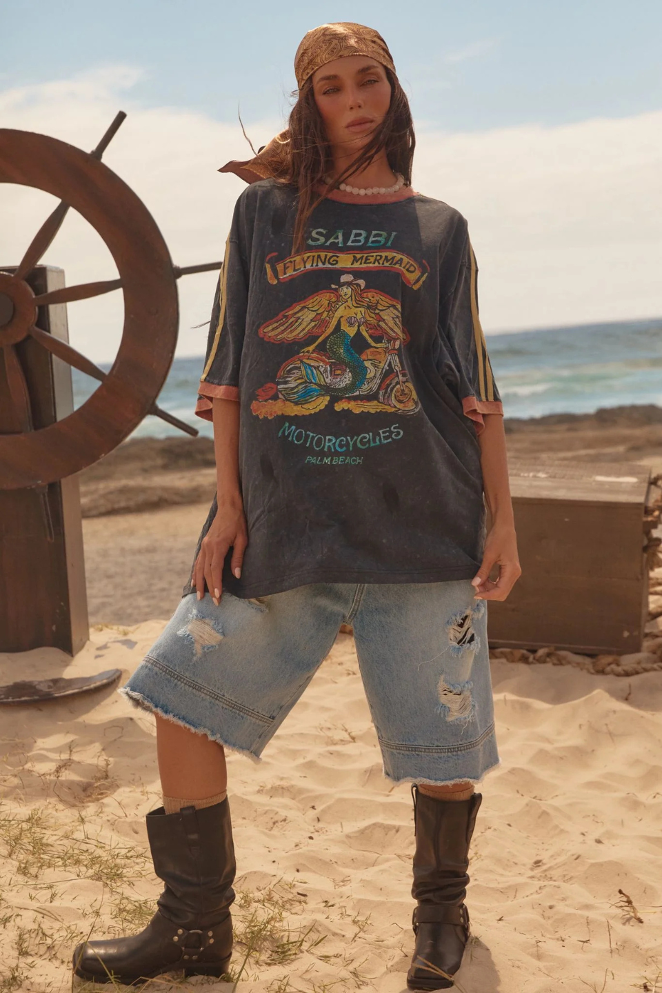 SABBI THE VERY OVERSIZED FLYING MERMAID TEE