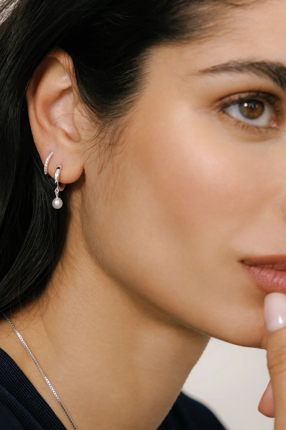 HILLBERG &amp; BERK Pearl Drop Hoops