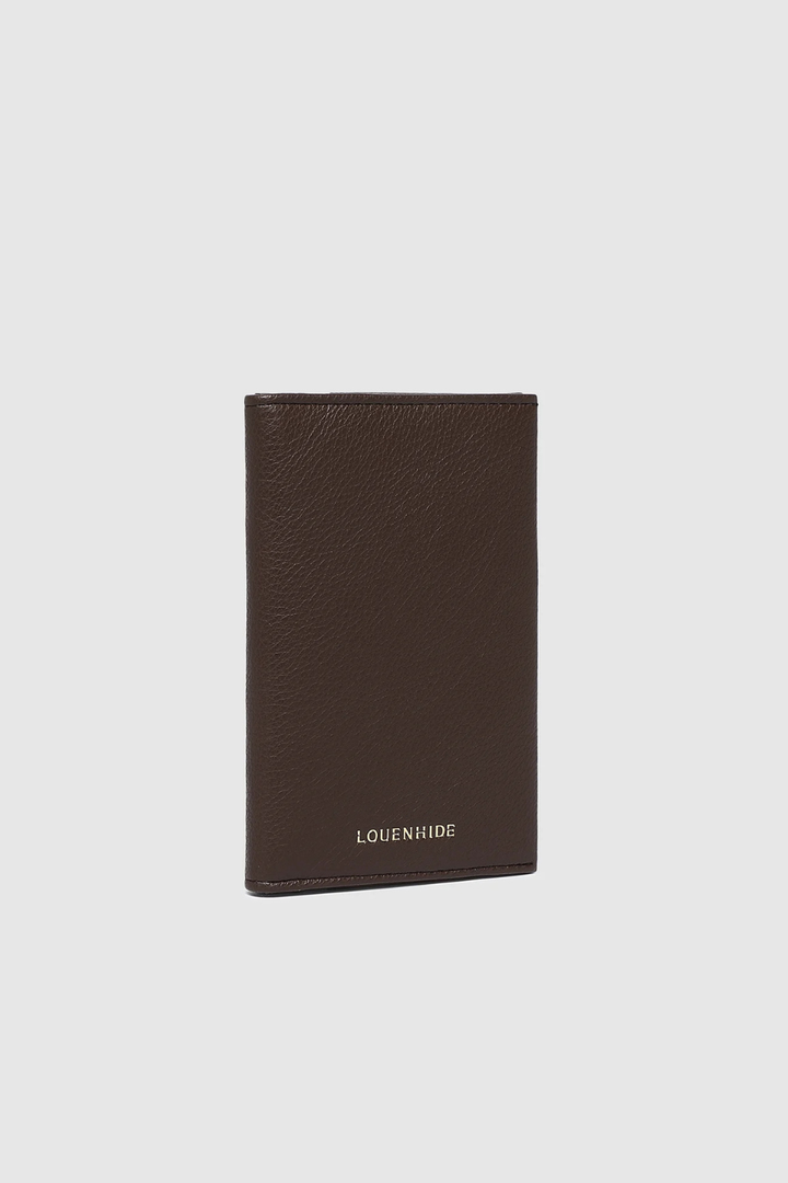 Venice Passport Holder in Chocolate