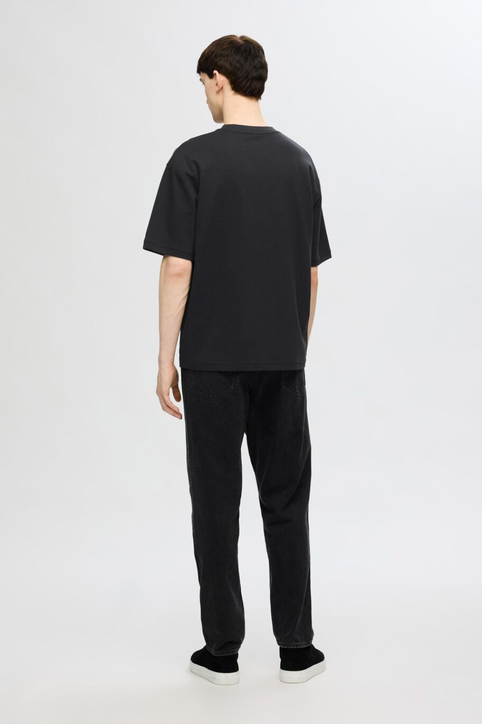 LOOSE FIT T-SHIRT