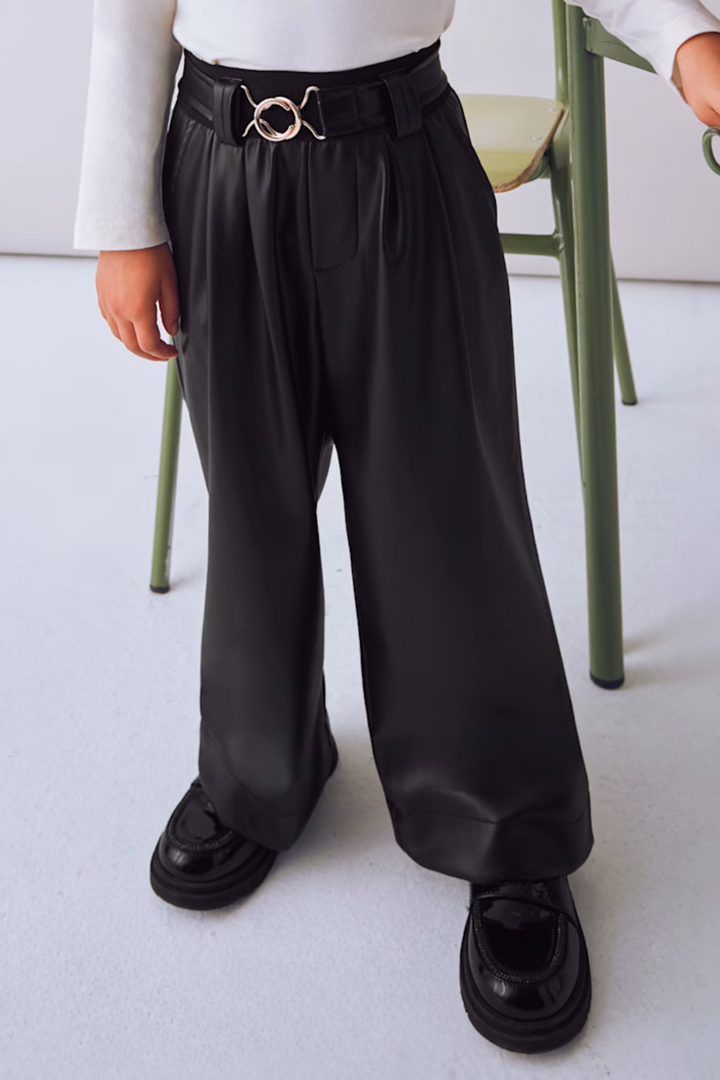 Leatherette trousers with belt