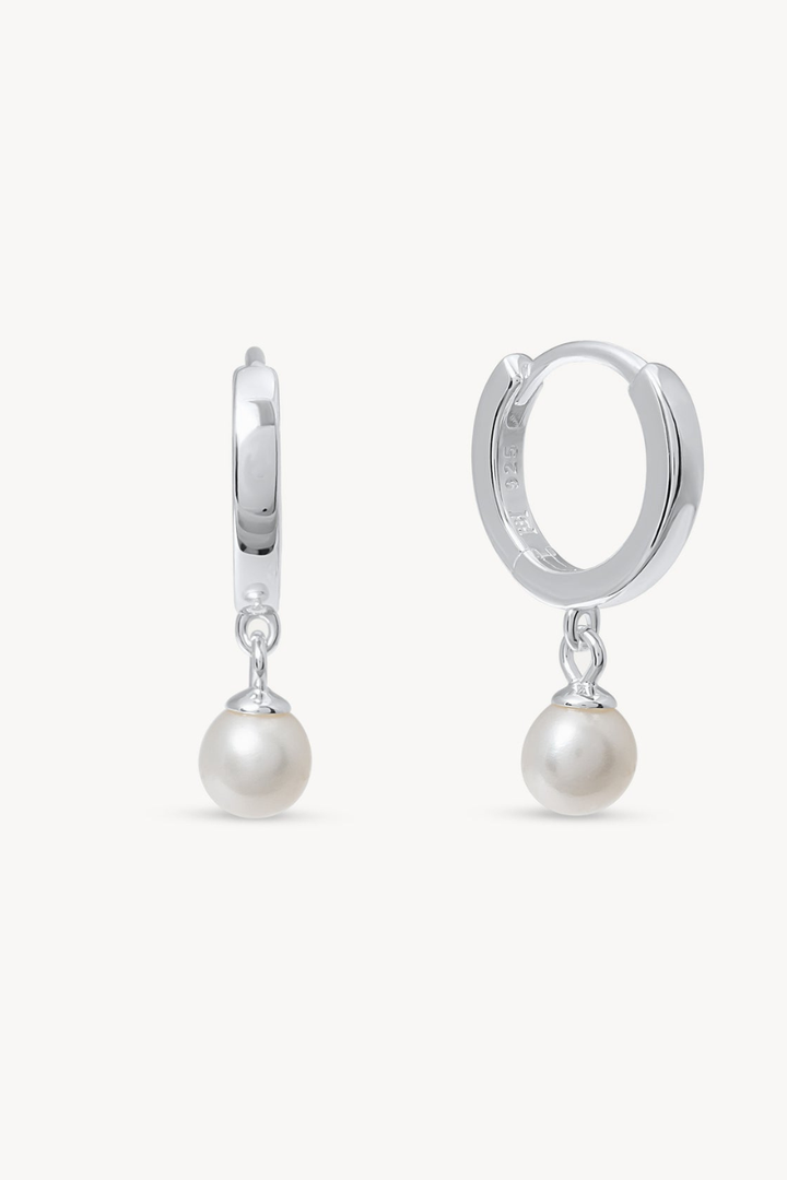 HILLBERG &amp; BERK Pearl Drop Hoops