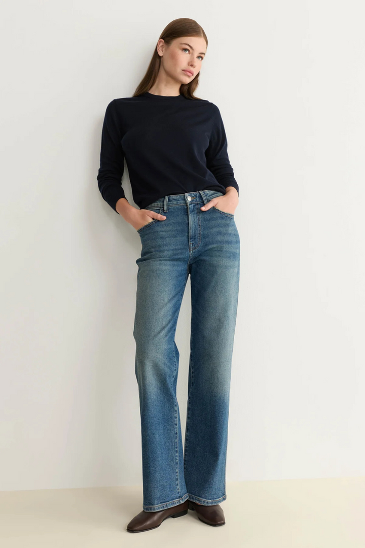 Sat - 90's straight jeans 31"