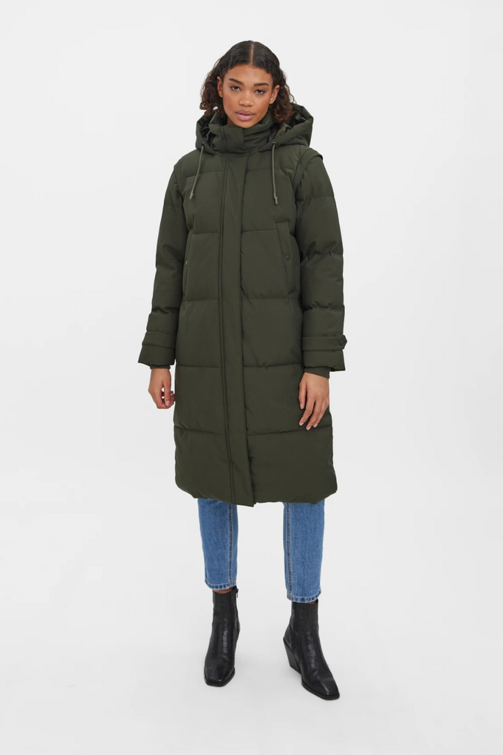 Margaret Coat in Peat