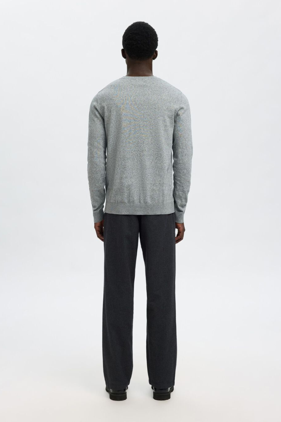 LONG-SLEEVED KNITTED JUMPER