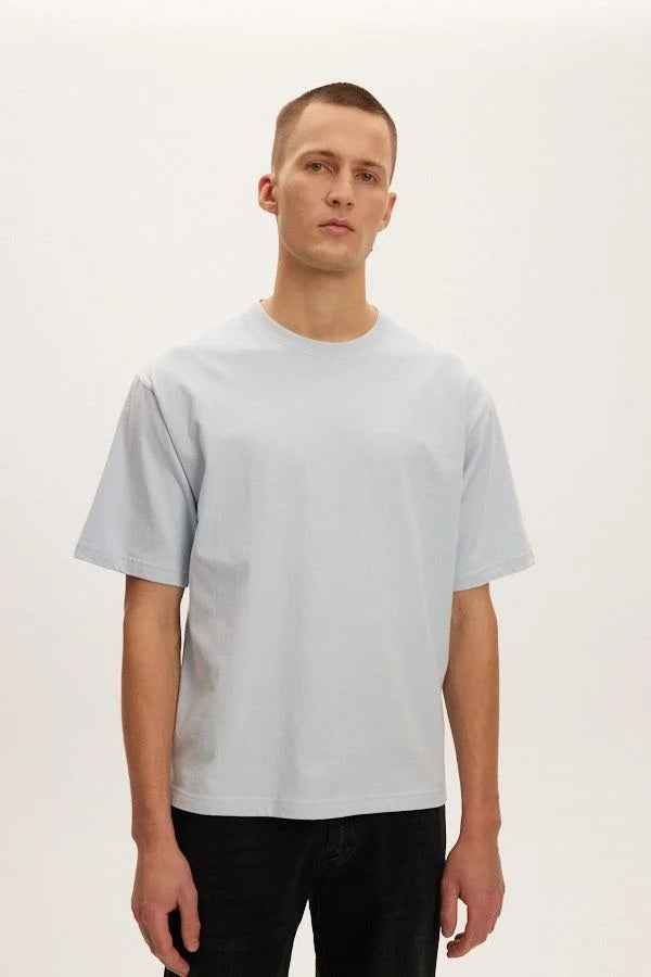 Eazy Box Tee