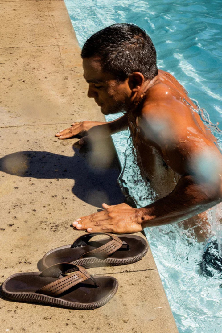 OLUKAI Ulele Men’s Beach Sandals