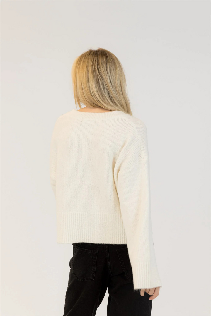 Etta Luxe Eco V-Neck Sweater