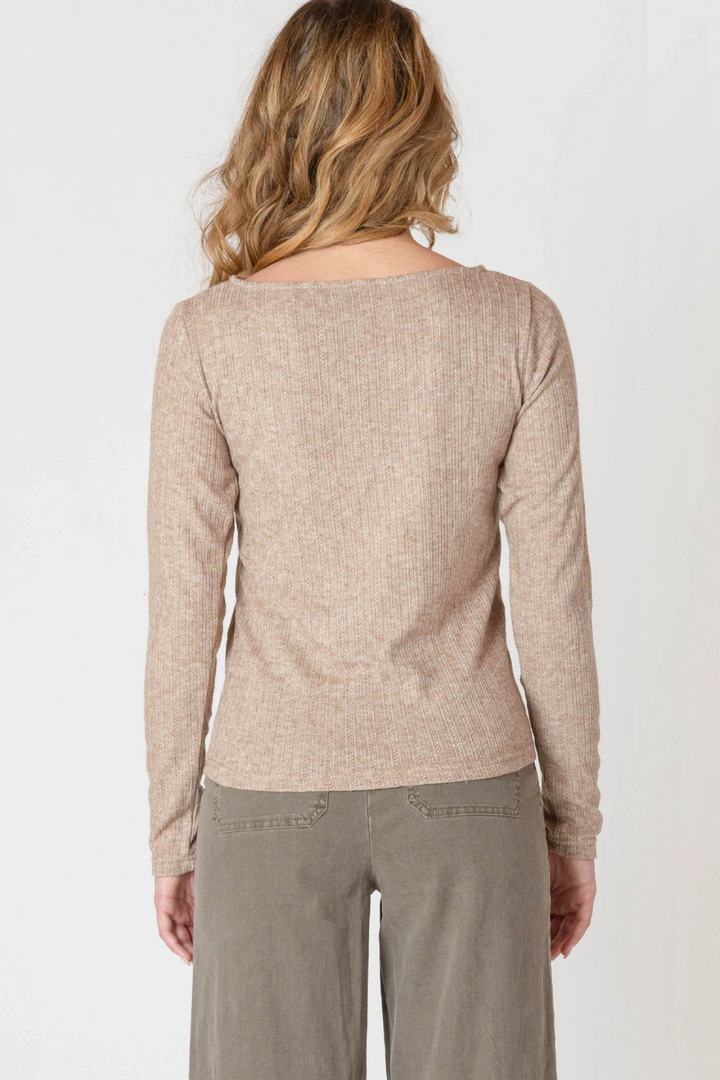 Elin Top