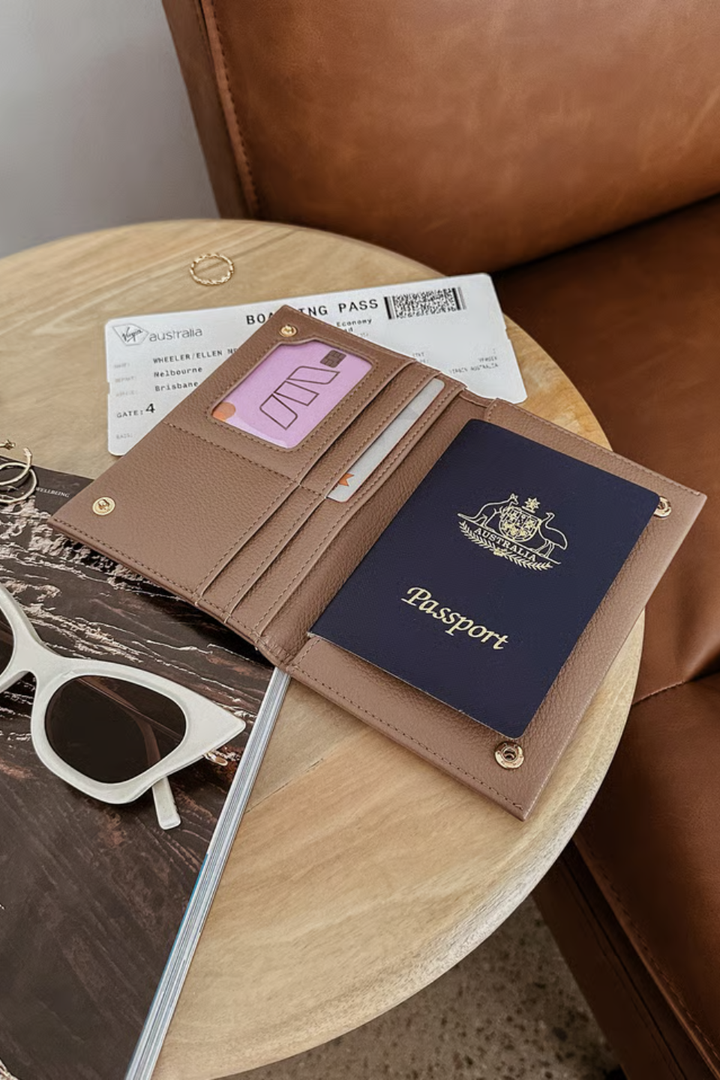 LOUENHIDE Venice Passport Holder in Mocha - Hot Peppers Clothing