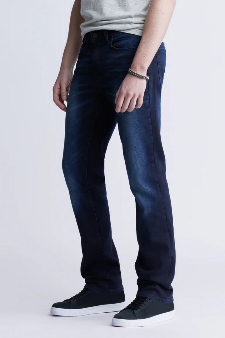 Straight Six Freedom Flex Jeans