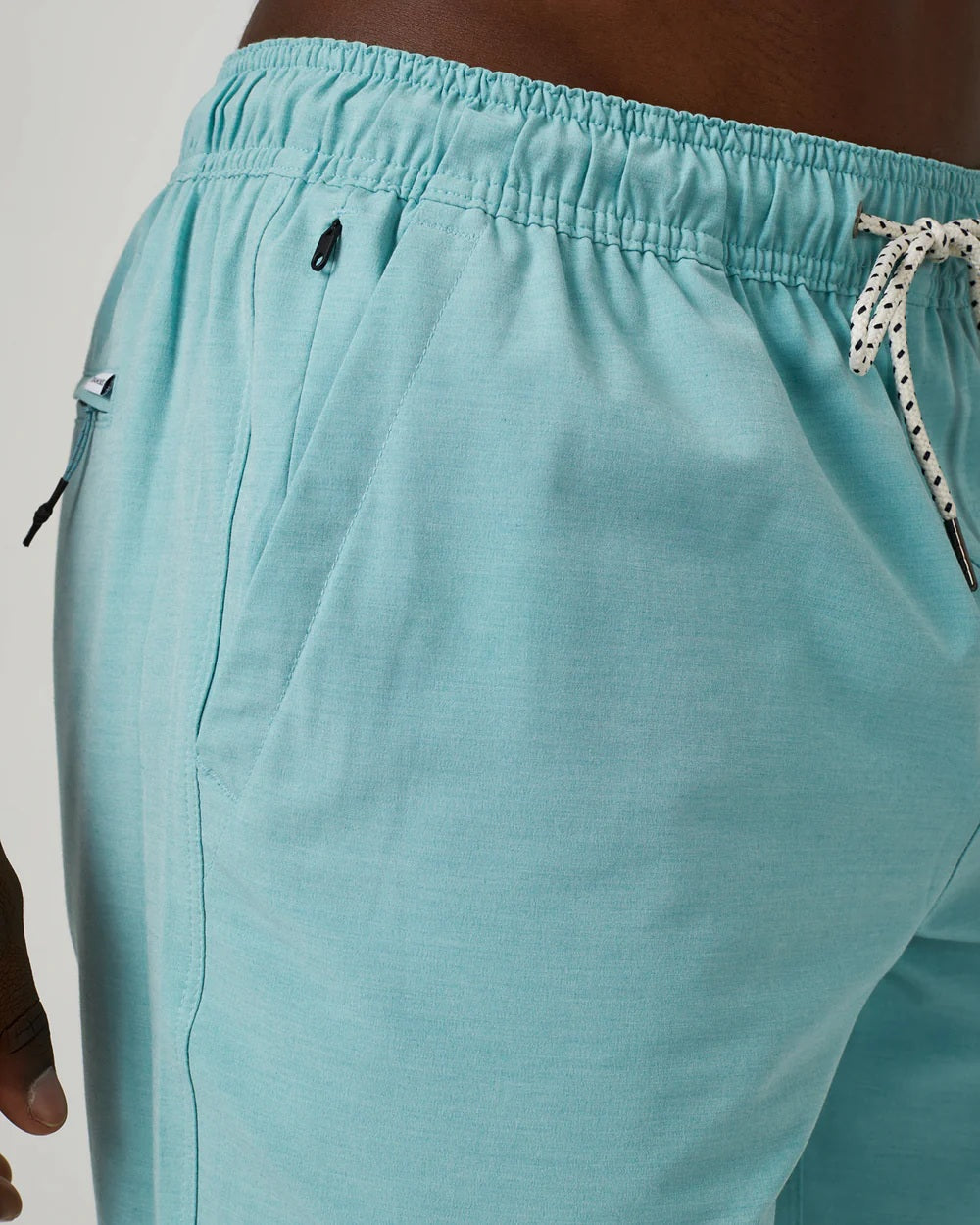Voyager Hybrid Short