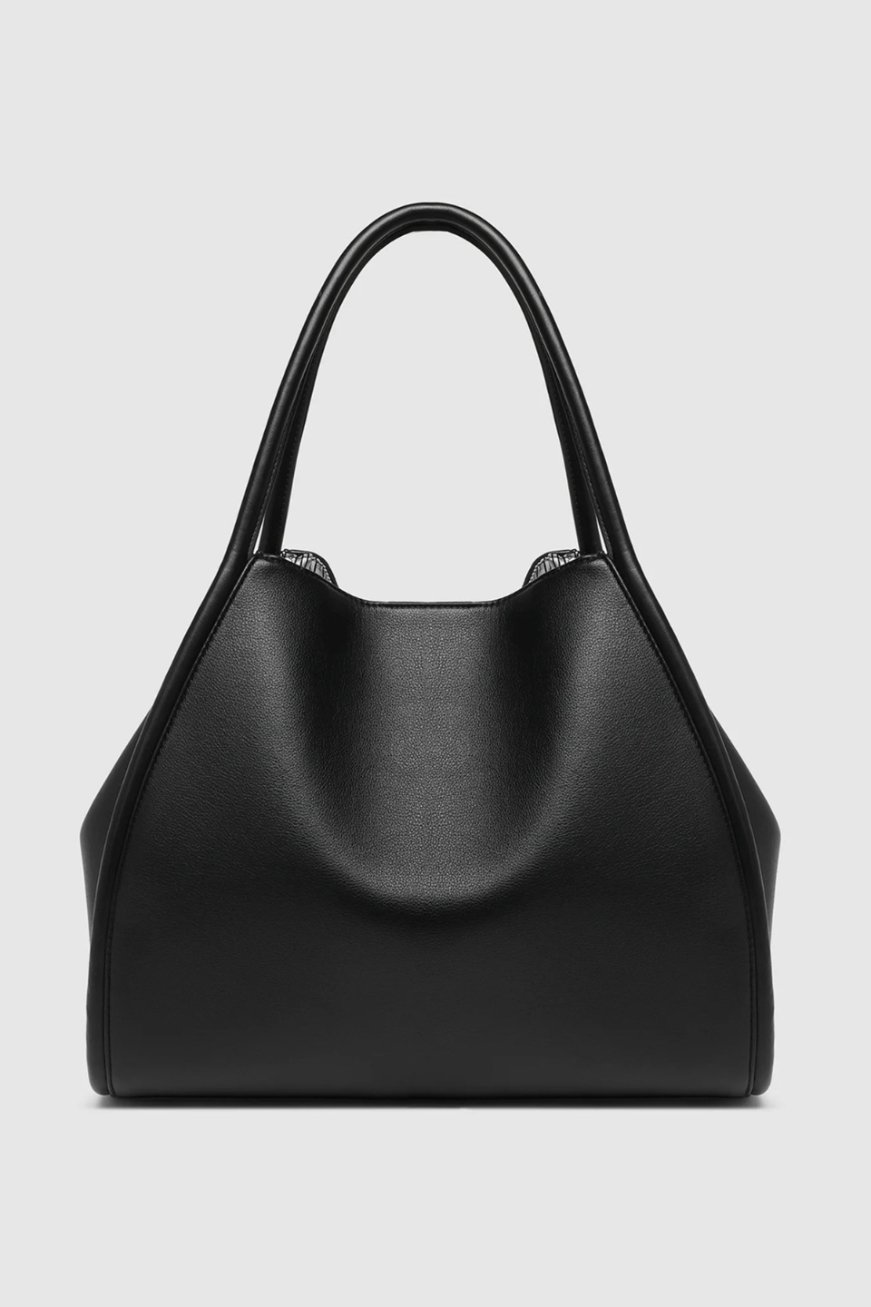 Sutton Shoulder Bag in Black