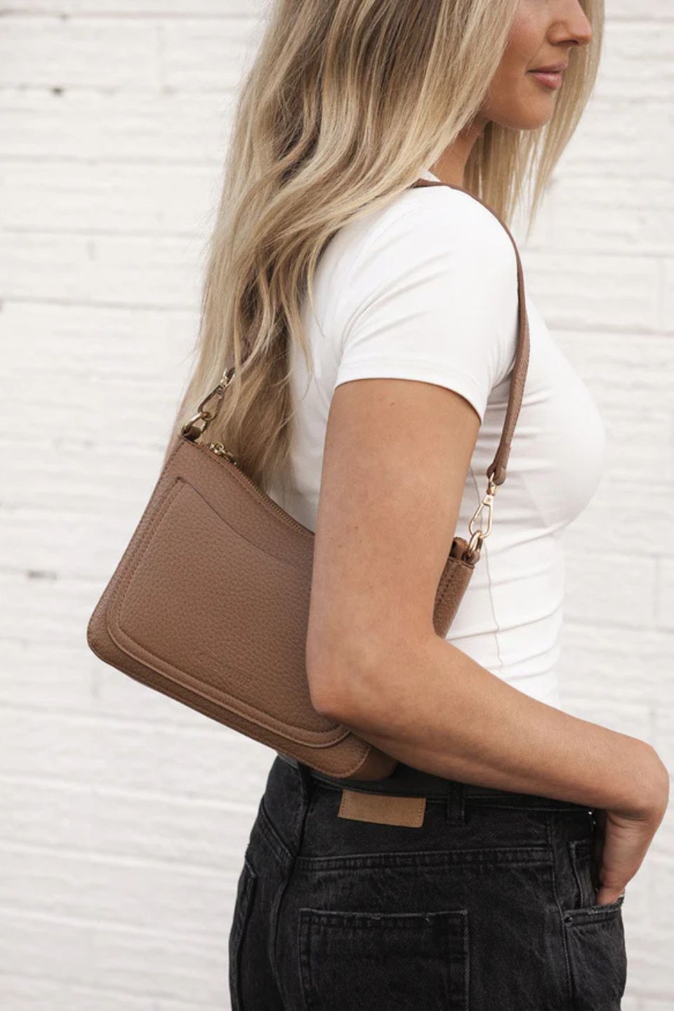 Linda Crossbody Bag in Caramel
