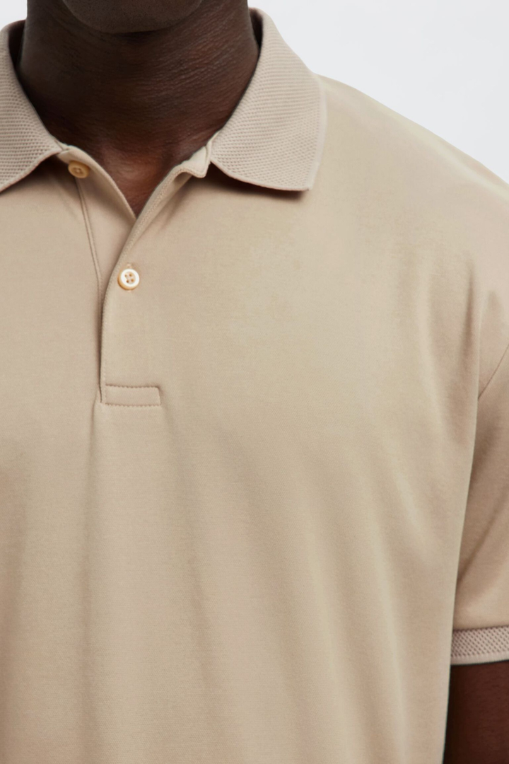 SHORT SLEEVED POLO SHIRT