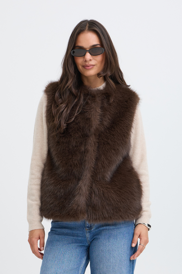 b.young Cesille Faux-Fur Waistcoat