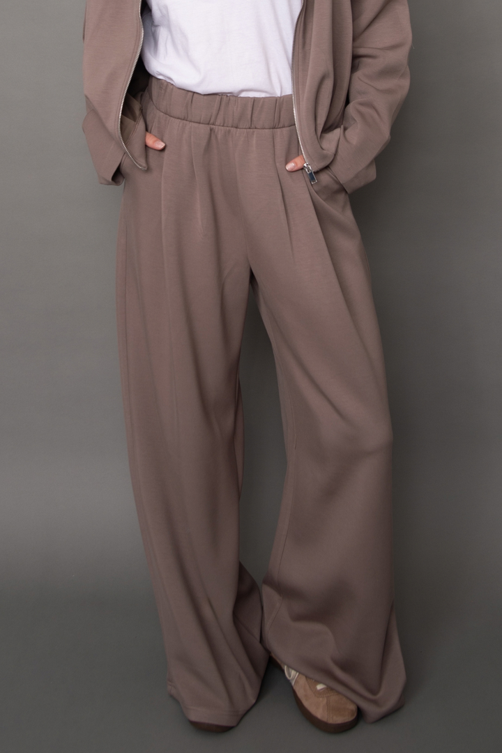 RD Style Pascal Signature Soft Knit Pull-On Wide Leg Pant