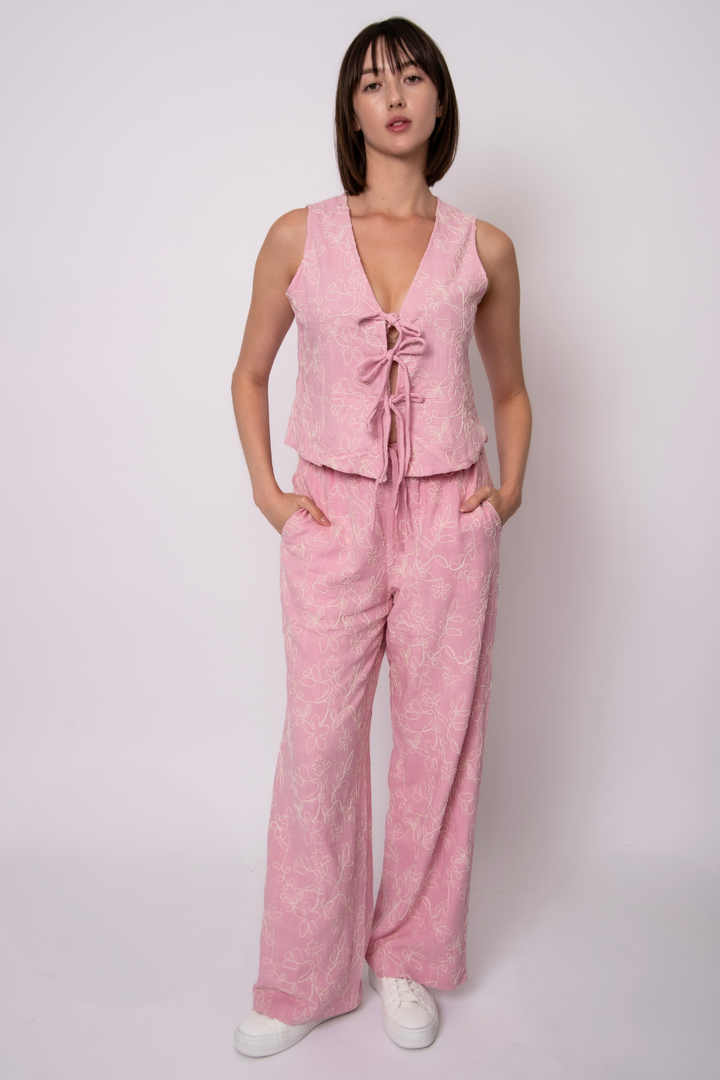 Rd Style Lona Sleeveless Tie Front Top Rd Style