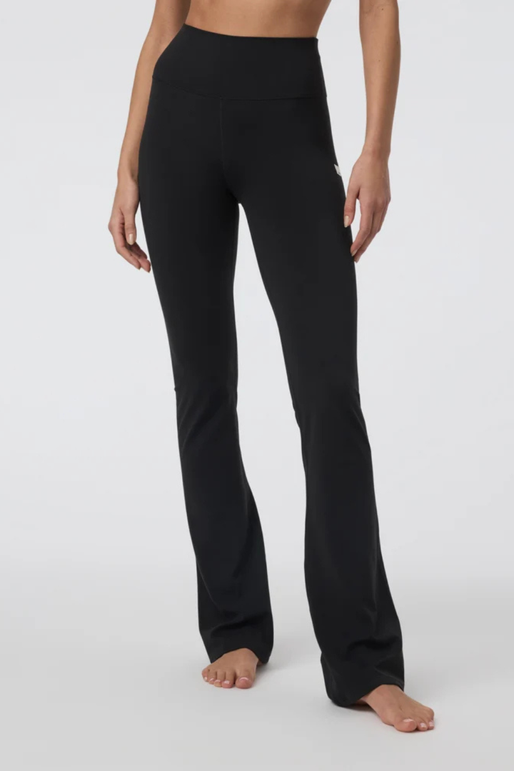 Vuori AllTheFeels™ Slim Flare