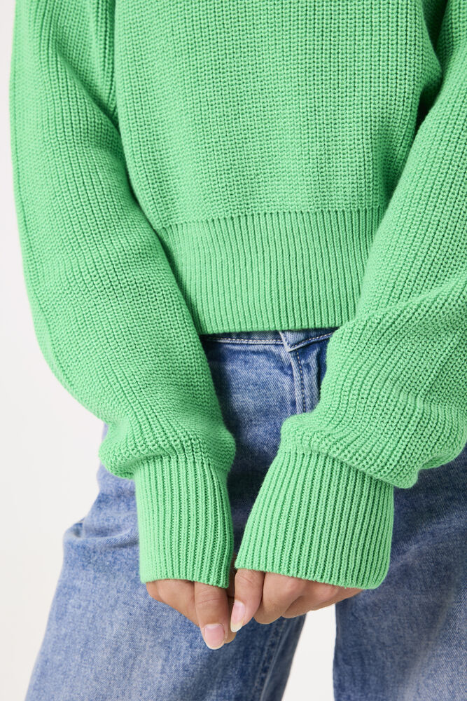 Knitted Pullover