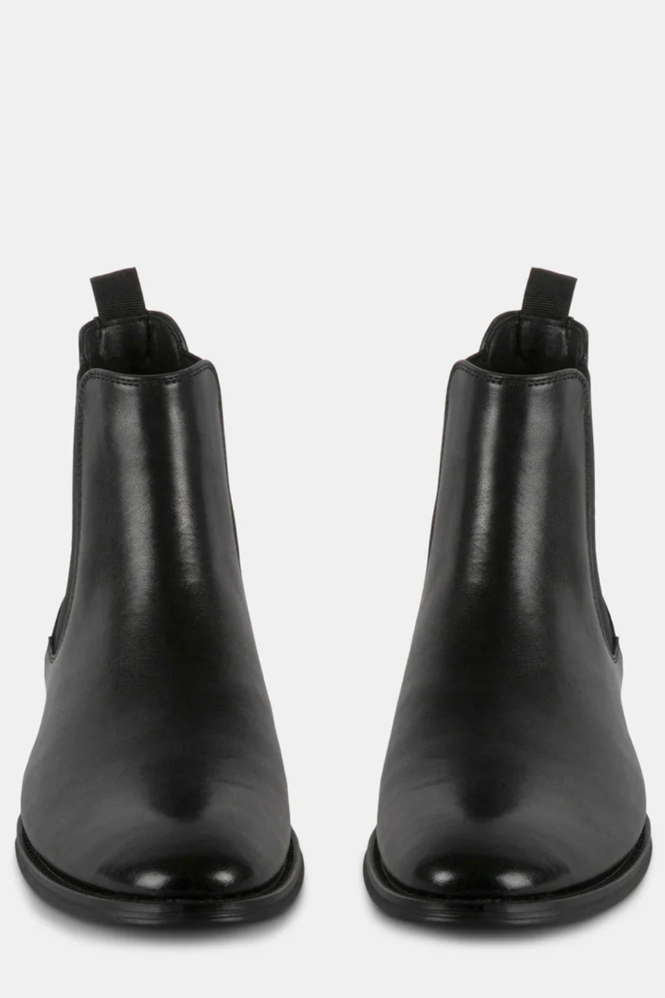 Aldair Black Leather