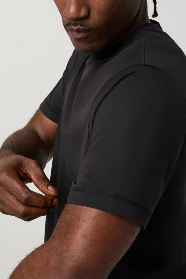Vuori Short Sleeve Ponto Performance Tee