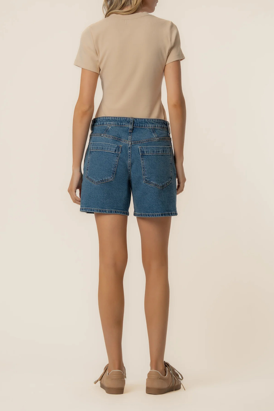Kut From The Kloth Hailey High Rise Short in Shine Wash KUT